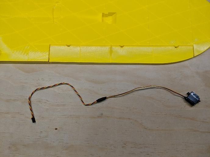 Servo extension on the aileron servo