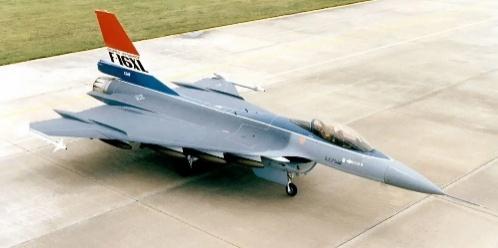 F-16XL on the ramp