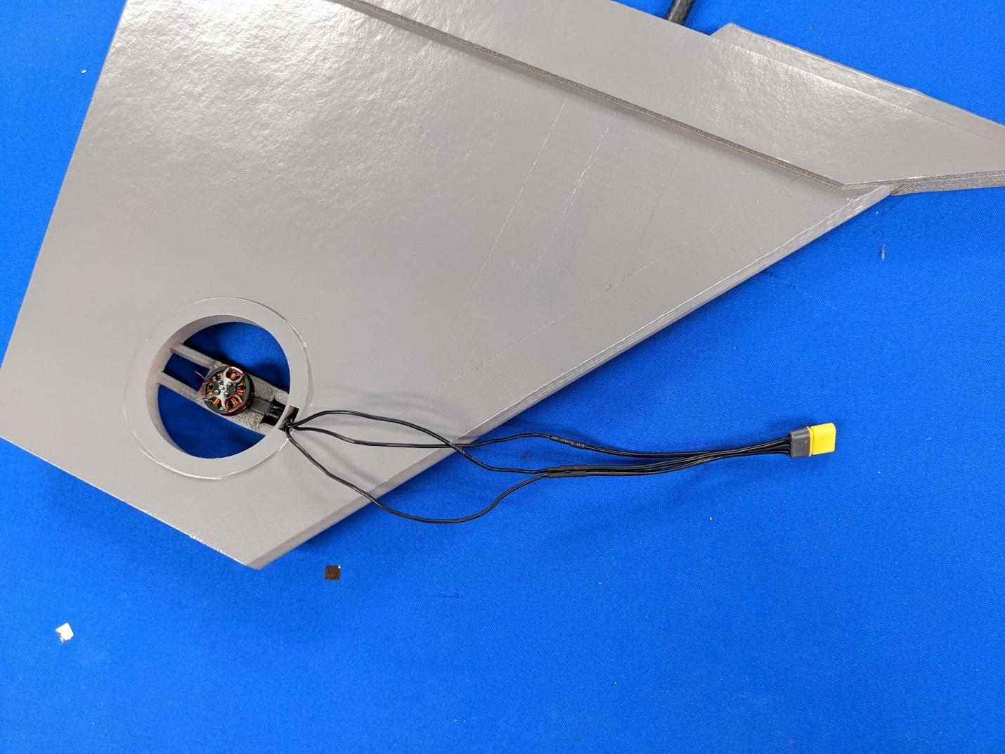 MR30 connectors on the roll motor wires