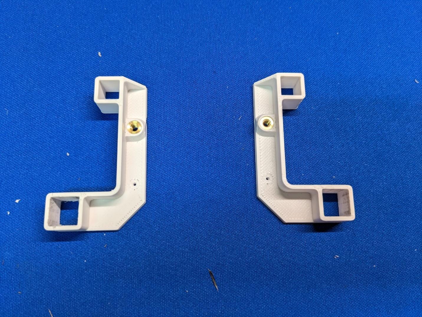 Threaded insert in the lift fan mount
