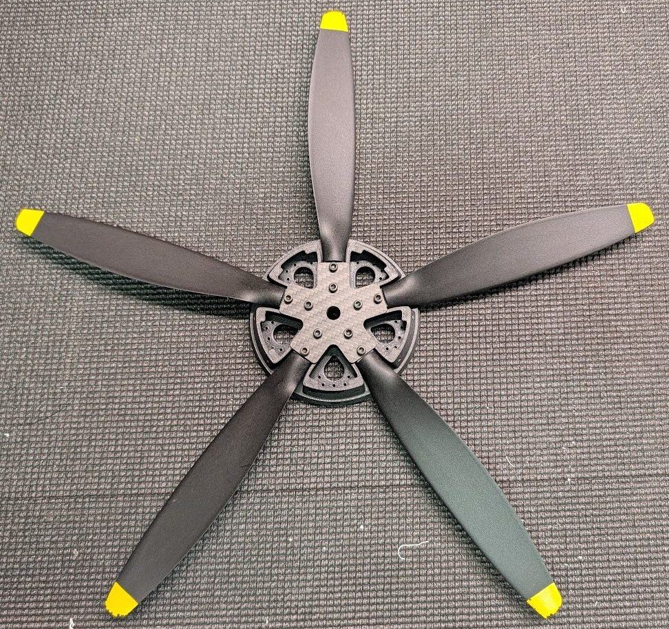 Propeller hub plate secured