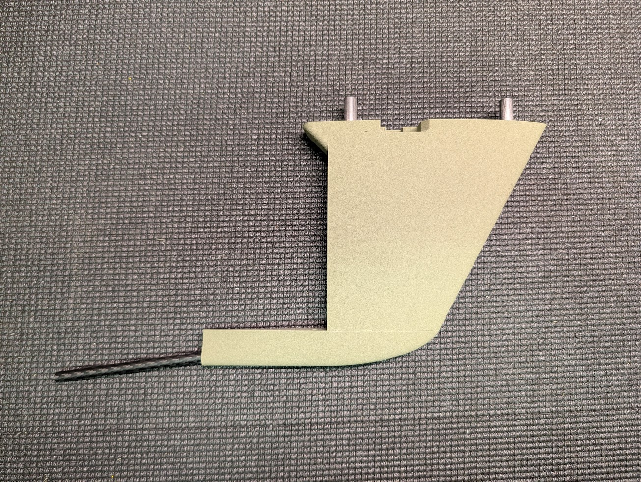 Ventral tail spars and skid glued in