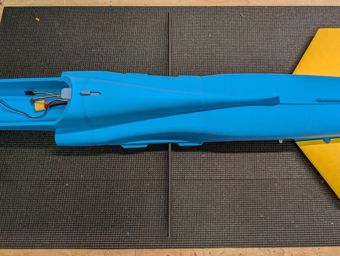 Carbon wing tube in its slot