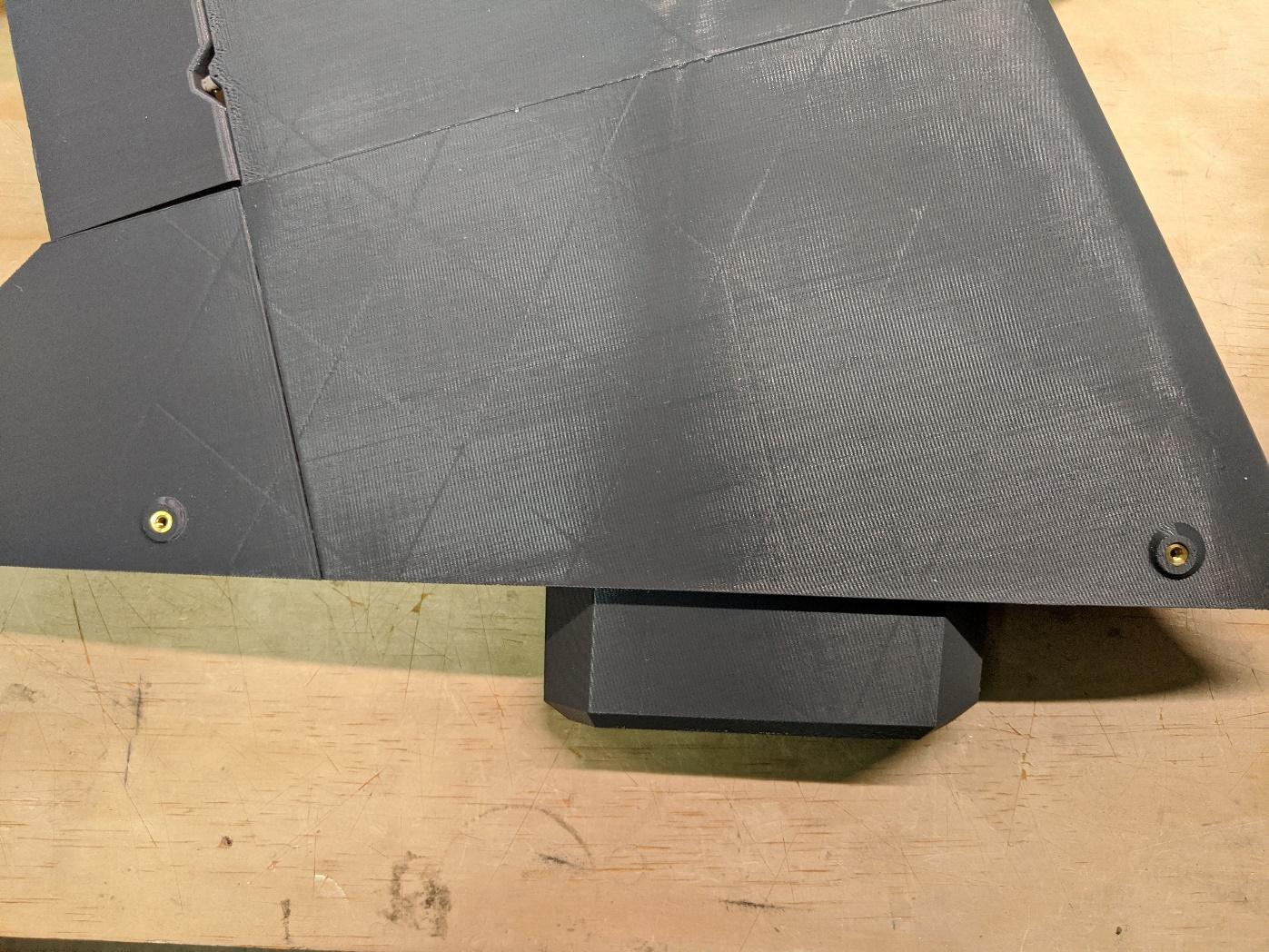 Threaded inserts in the wing