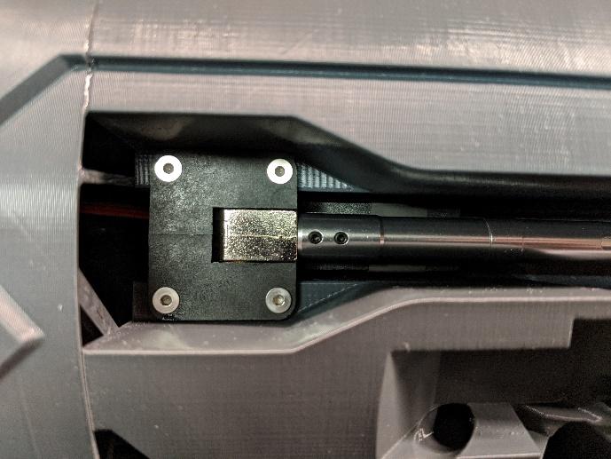 Main retract in its mount